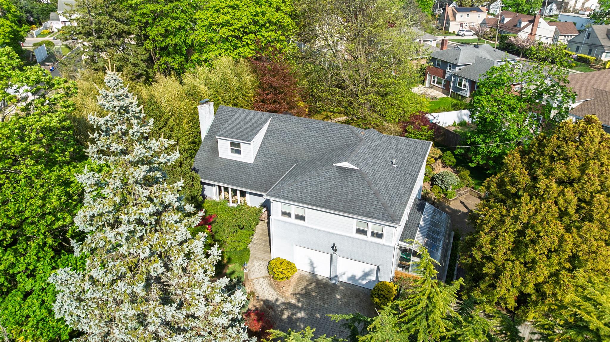 100 Marlborough Court, Rockville Centre, New York image 36