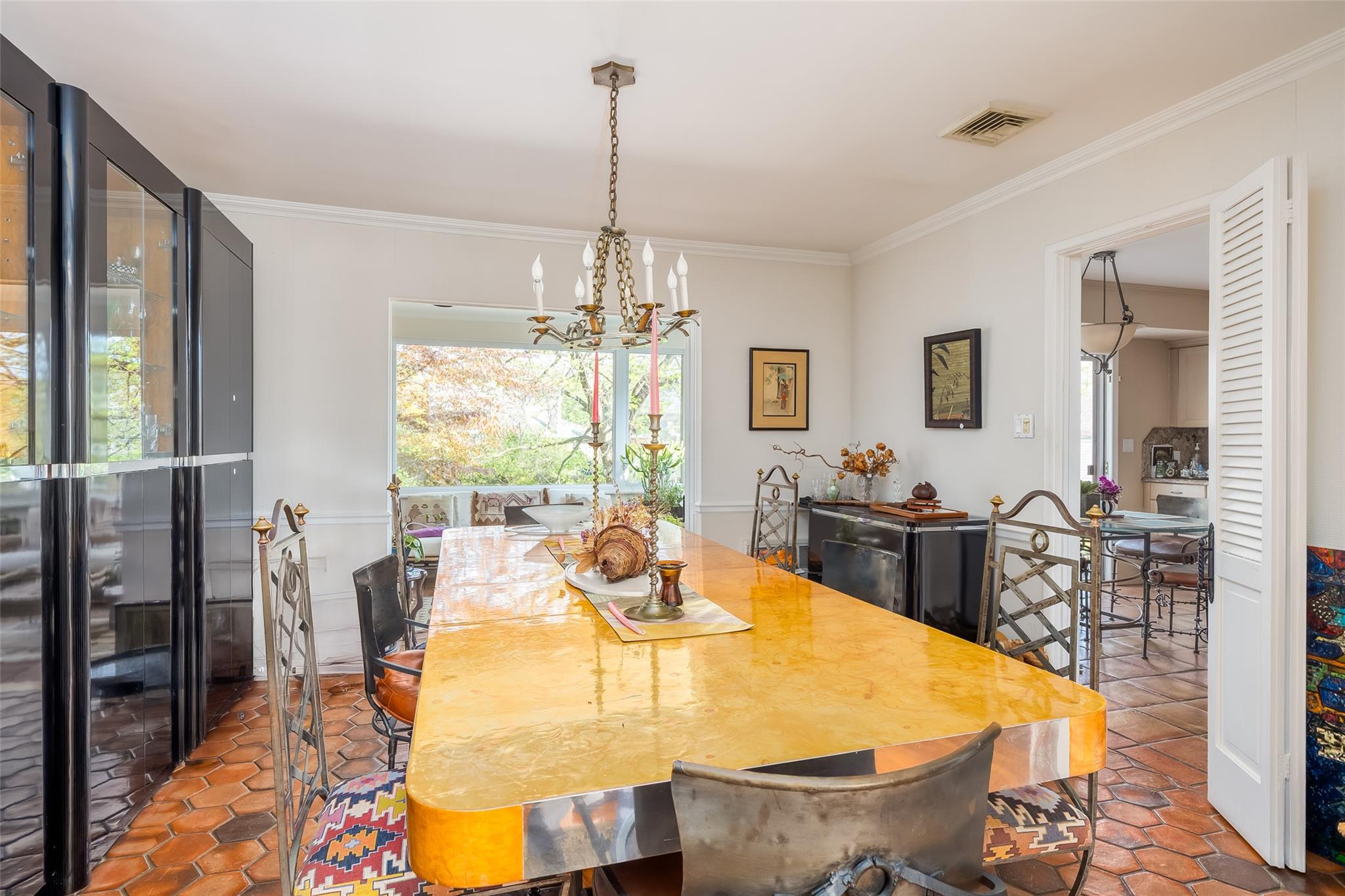 100 Marlborough Court, Rockville Centre, New York image 19