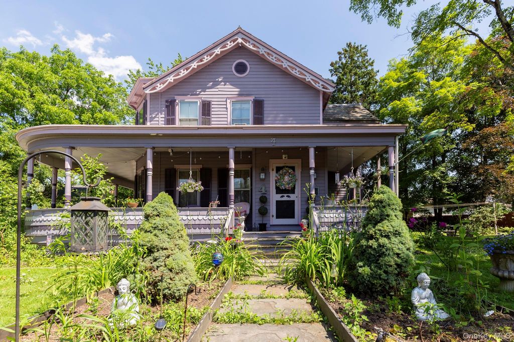 Photo of 4 Railroad Avenue, Staatsburg, NY 12580 (MLS # 921884)