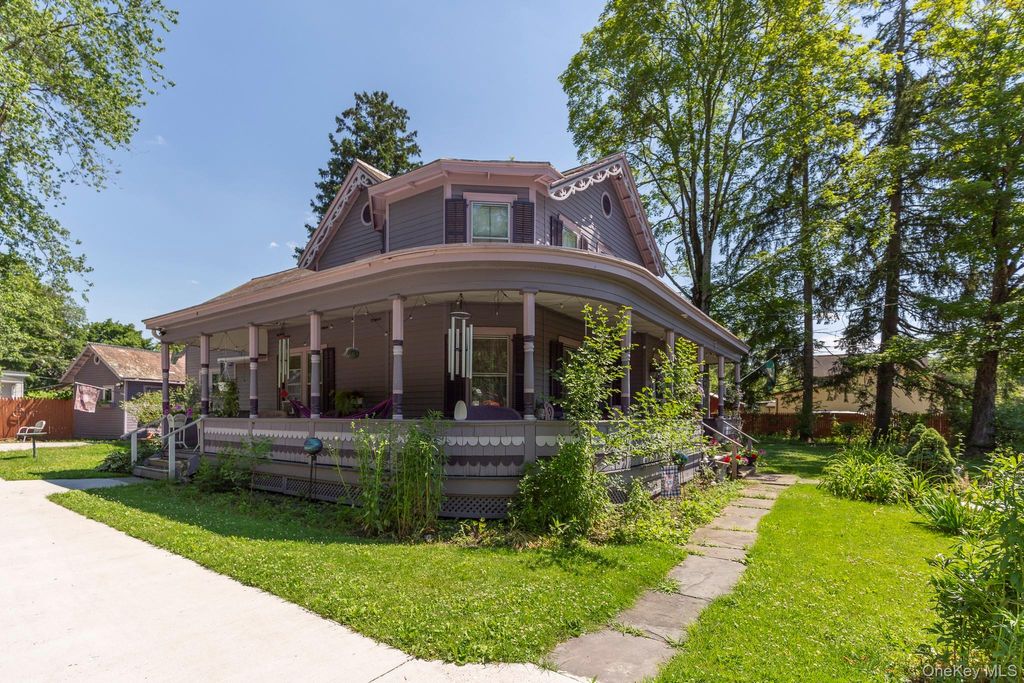 Photo of 4 Railroad Avenue, Staatsburg, NY 12580 (MLS # 921884)