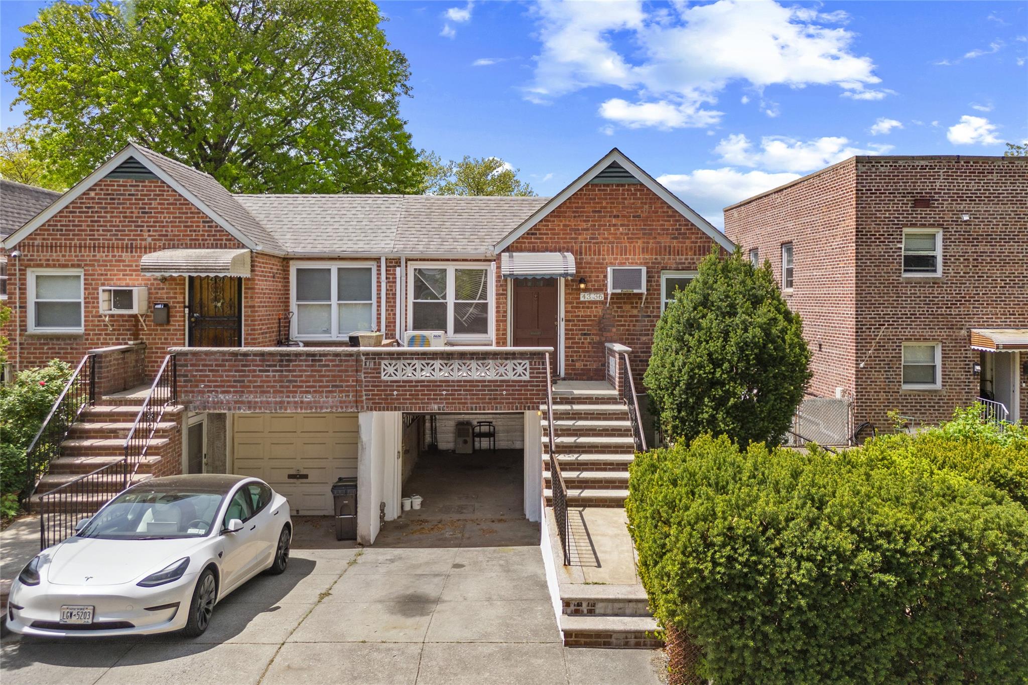 Property for Sale at 194th Street, Flushing, Queens, NY - Bedrooms: 4 
Bathrooms: 2  - $1,098,000