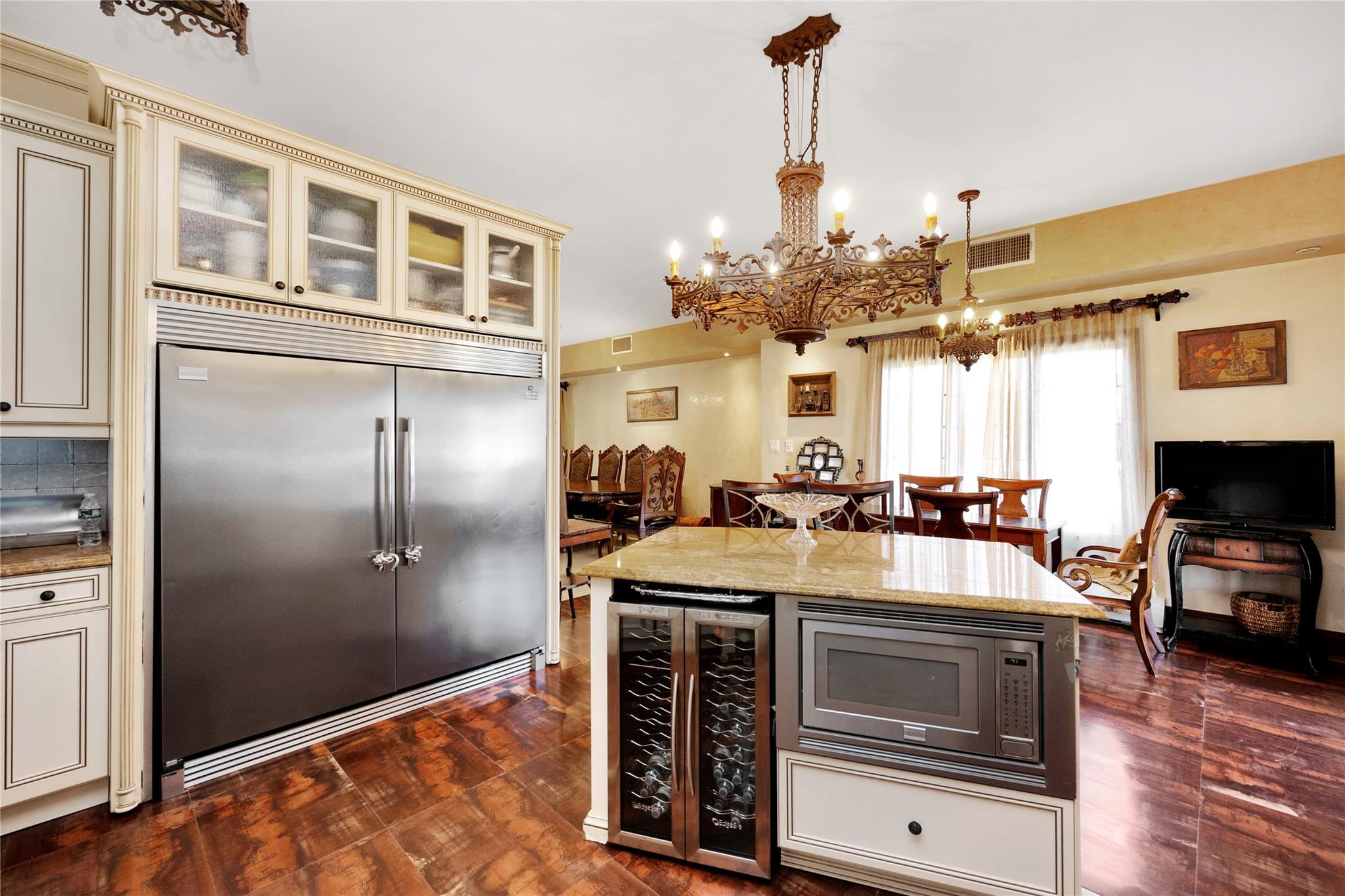 186-31 Radnor Road, Jamaica Estates, New York image 14