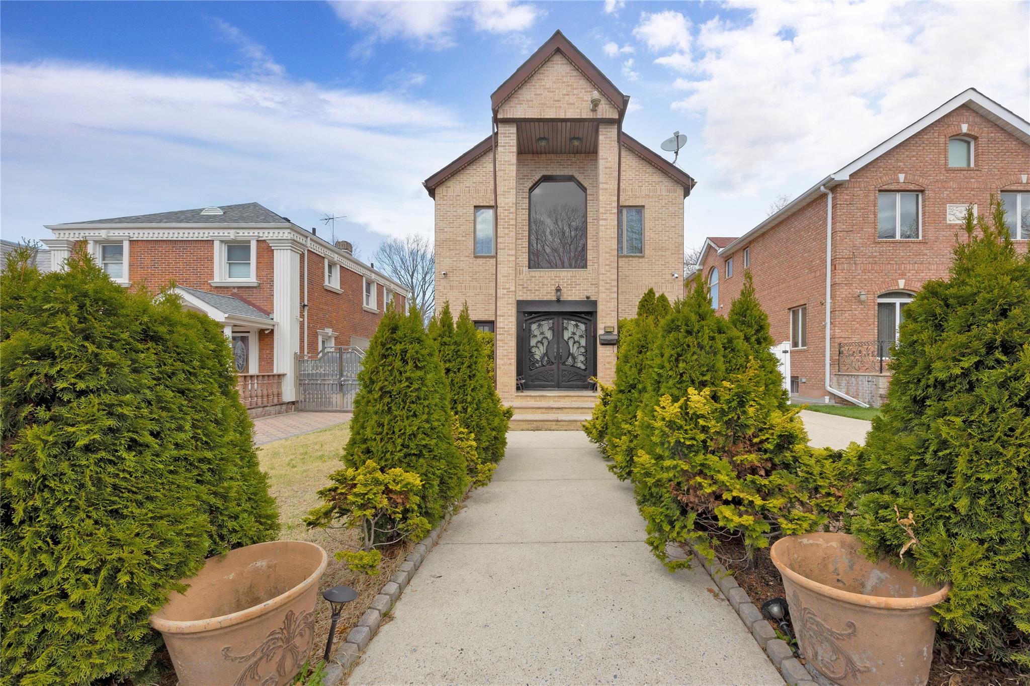 186-31 Radnor Road, Jamaica Estates, New York image 41