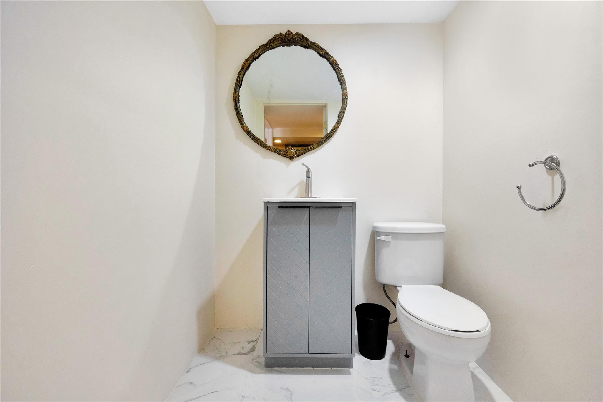 186-31 Radnor Road, Jamaica Estates, New York image 36