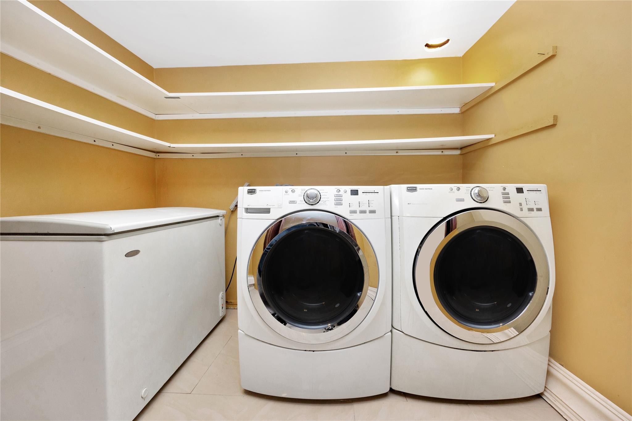 186-31 Radnor Road, Jamaica Estates, New York image 37