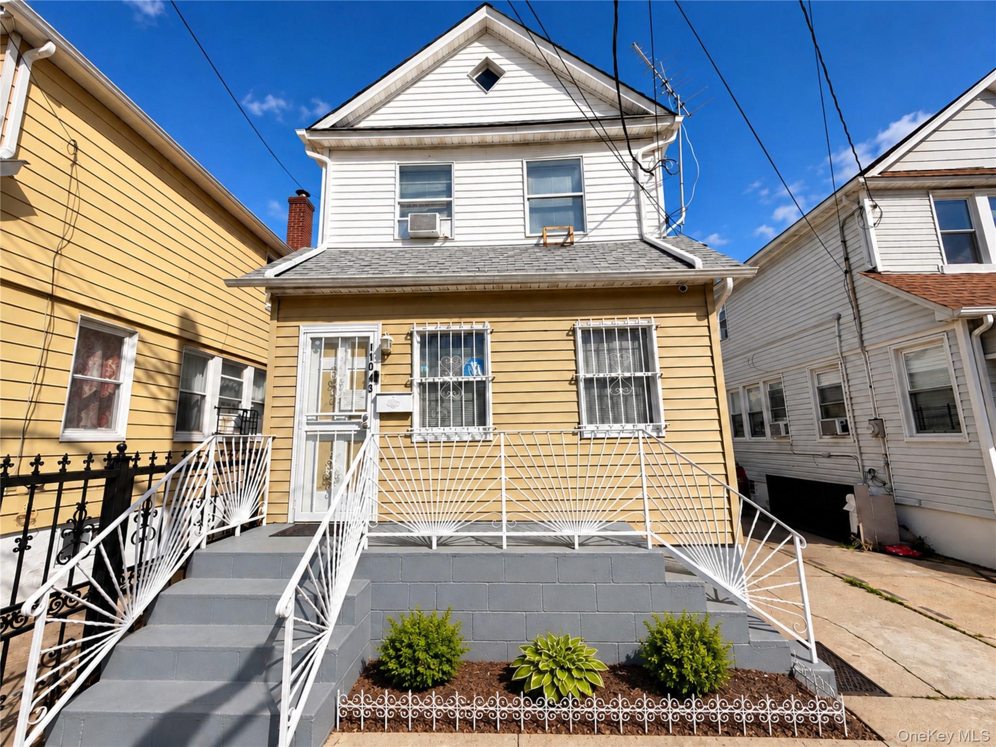 110-43 159 Street - Photo 3