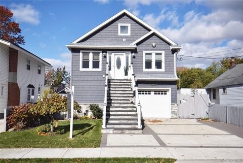 Photo of 1031 Van Buren Street, Baldwin, NY 11510 (MLS # 931143)