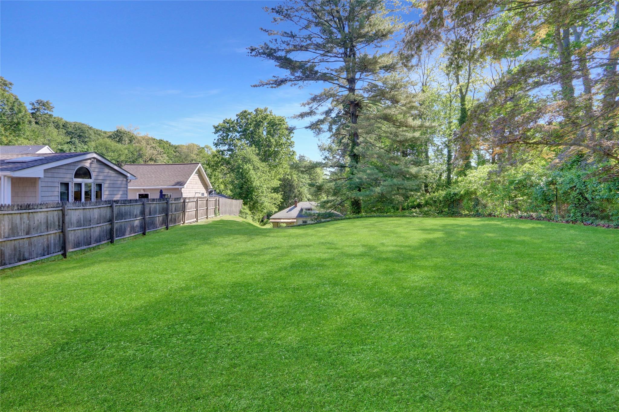 5 The Promenade, Glen Head, New York image 24