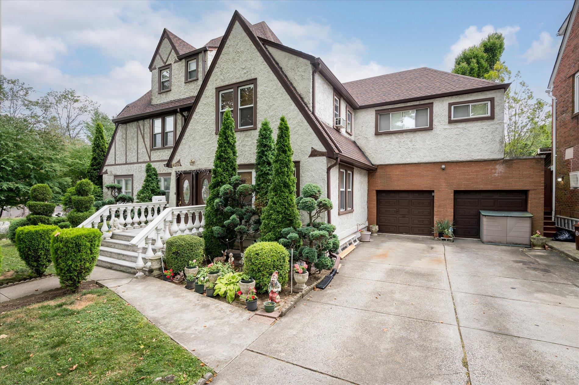 29-05 160 Street