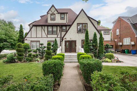 29-05 160 Street Flushing NY 11358