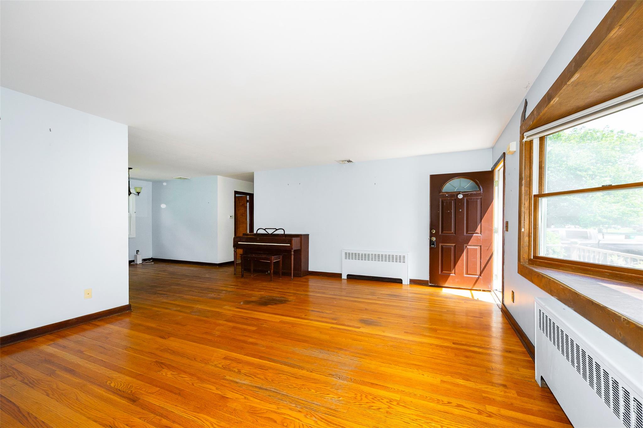 16 Carmen Drive, Poughkeepsie, New York image 8