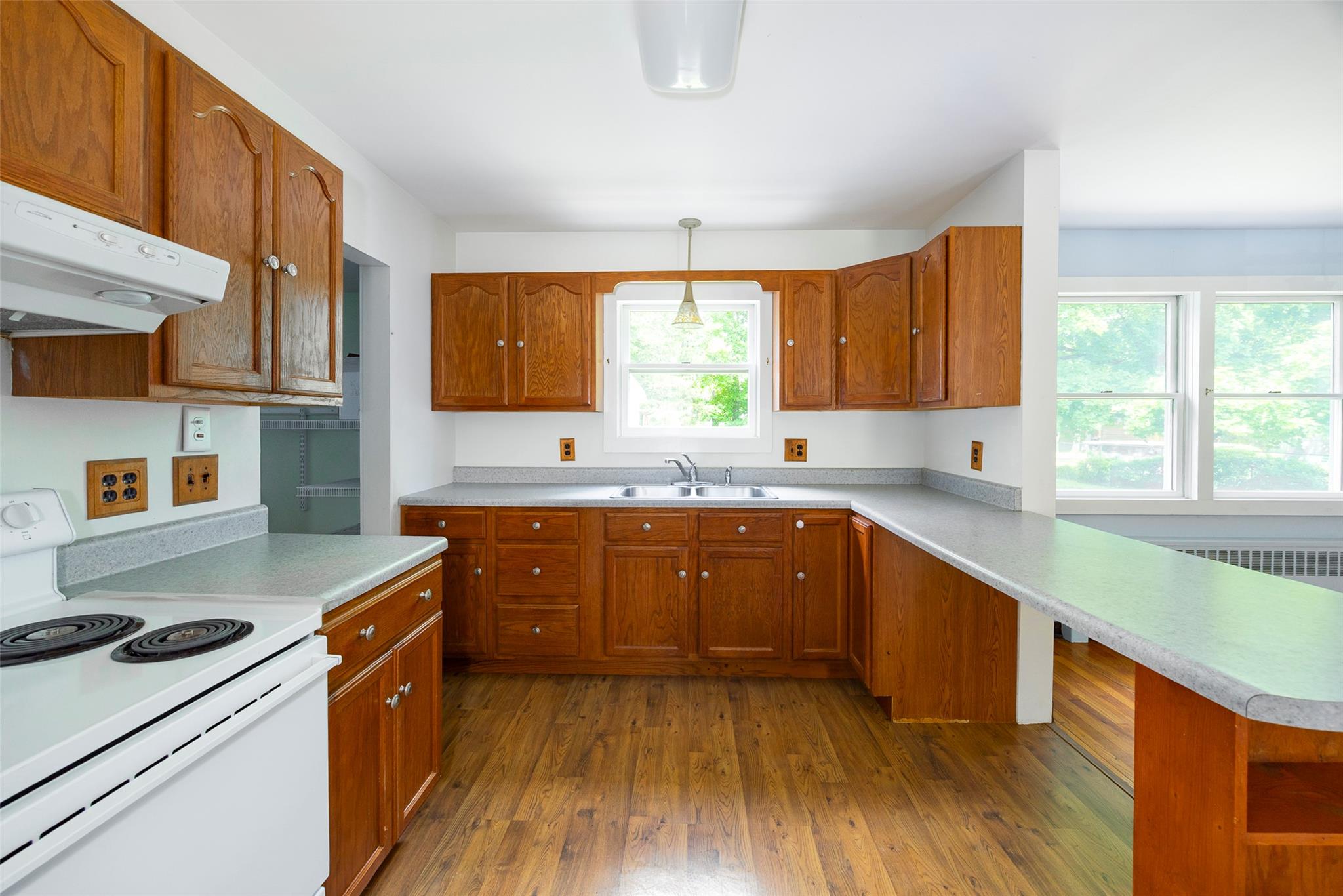 16 Carmen Drive, Poughkeepsie, New York image 4