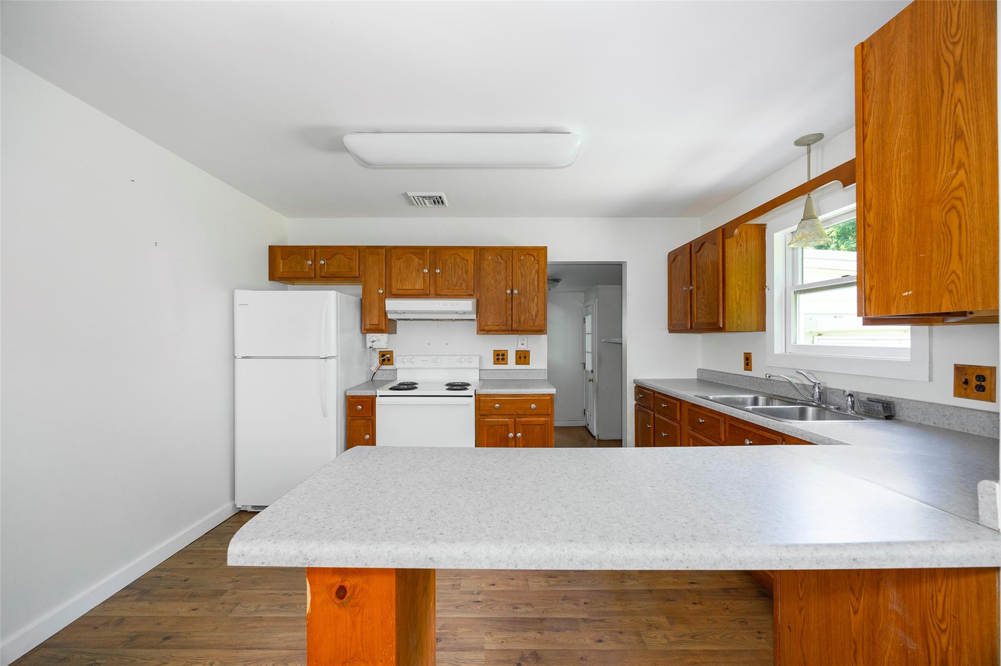 16 Carmen Drive, Poughkeepsie, New York image 5