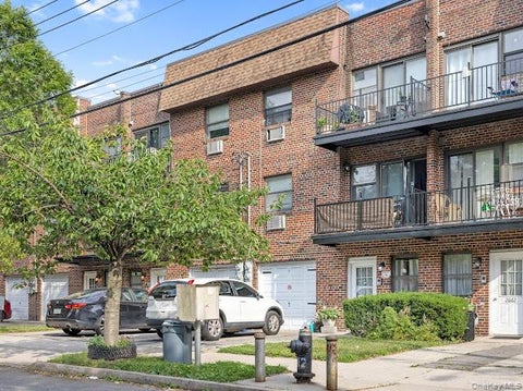 Condo For Sale - 2664 Miles Avenue #OO1<br/> Bronx County, Bronx, NY 10465