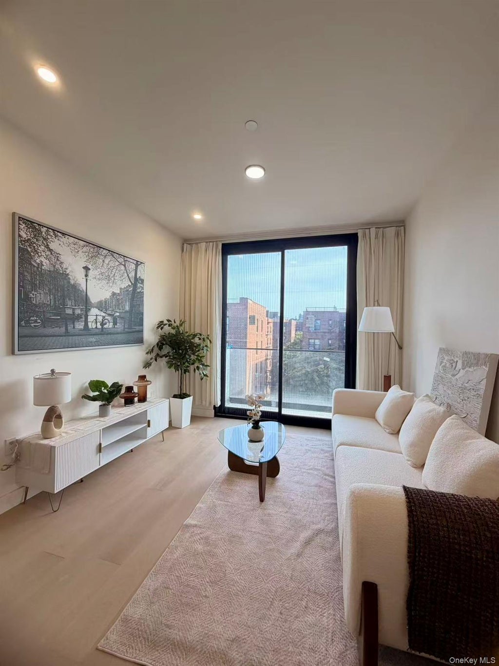 Photo of 132-51 41st Road #5C, Flushing, NY 11355 (MLS # 1060555)