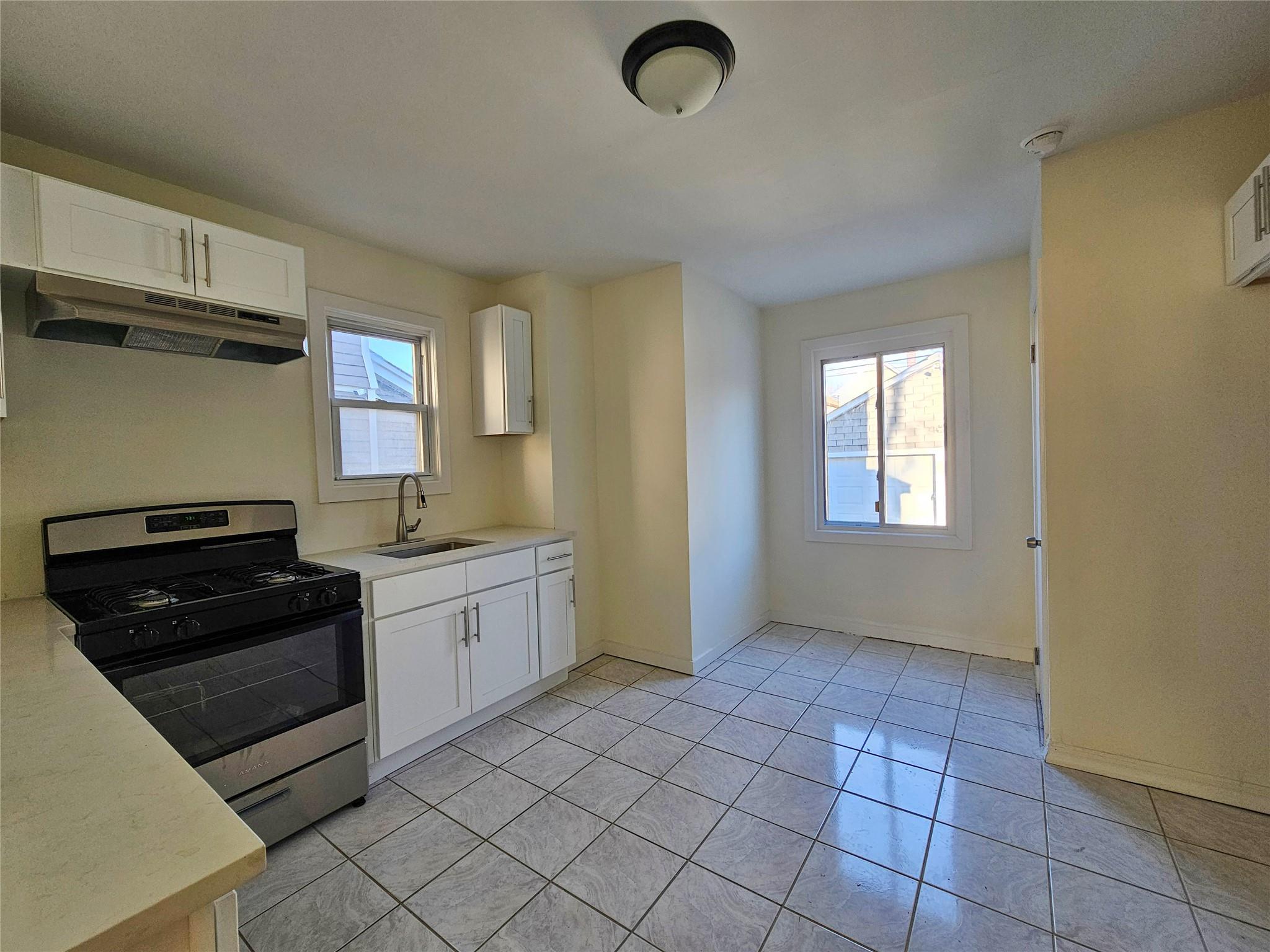 11149 Van Wyck Expressway, Jamaica, New York image 11