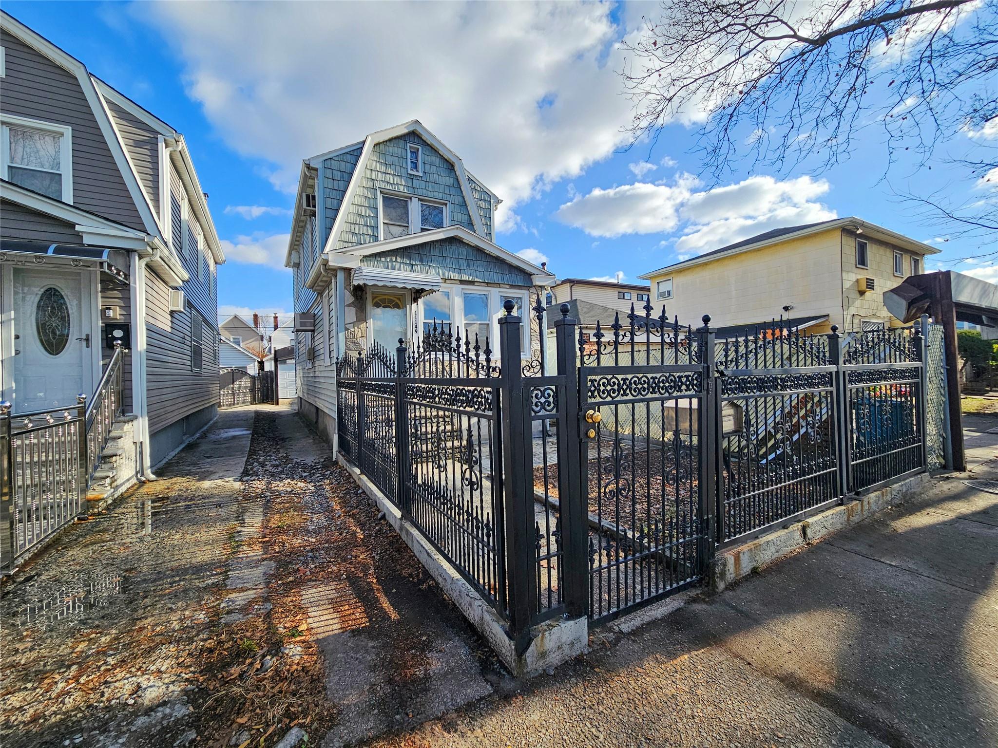 11149 Van Wyck Expressway, Jamaica, New York image 2