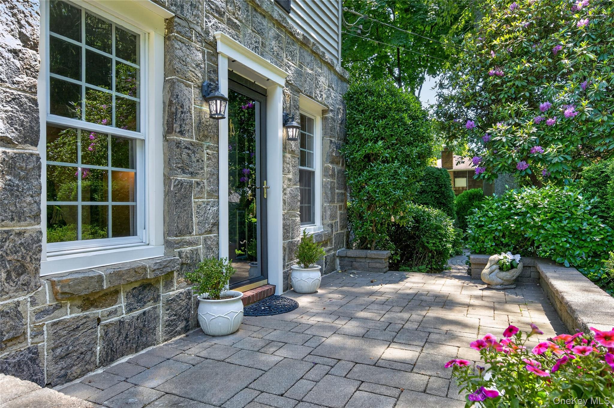 136 Lodge Avenue