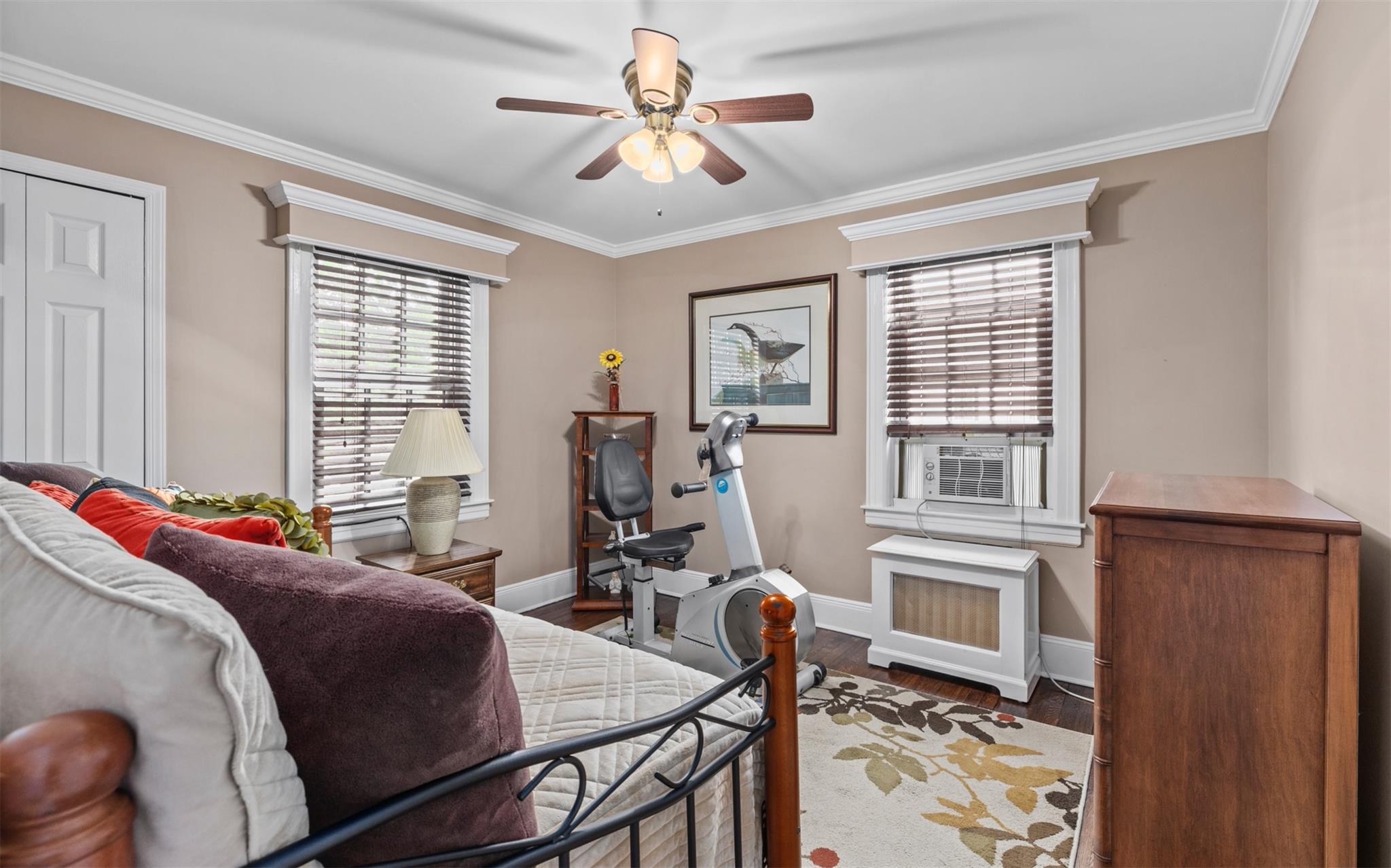 306 Buchanan Avenue, Mineola, New York image 13