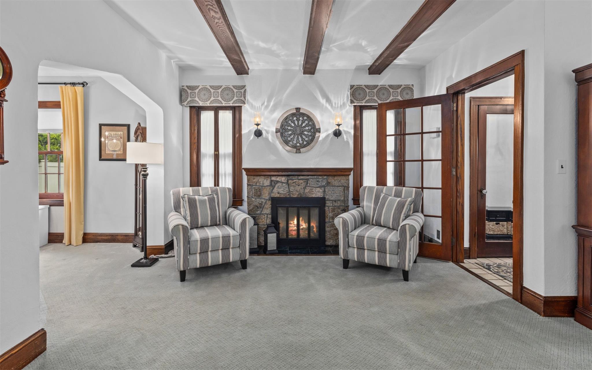 306 Buchanan Avenue, Mineola, New York image 6