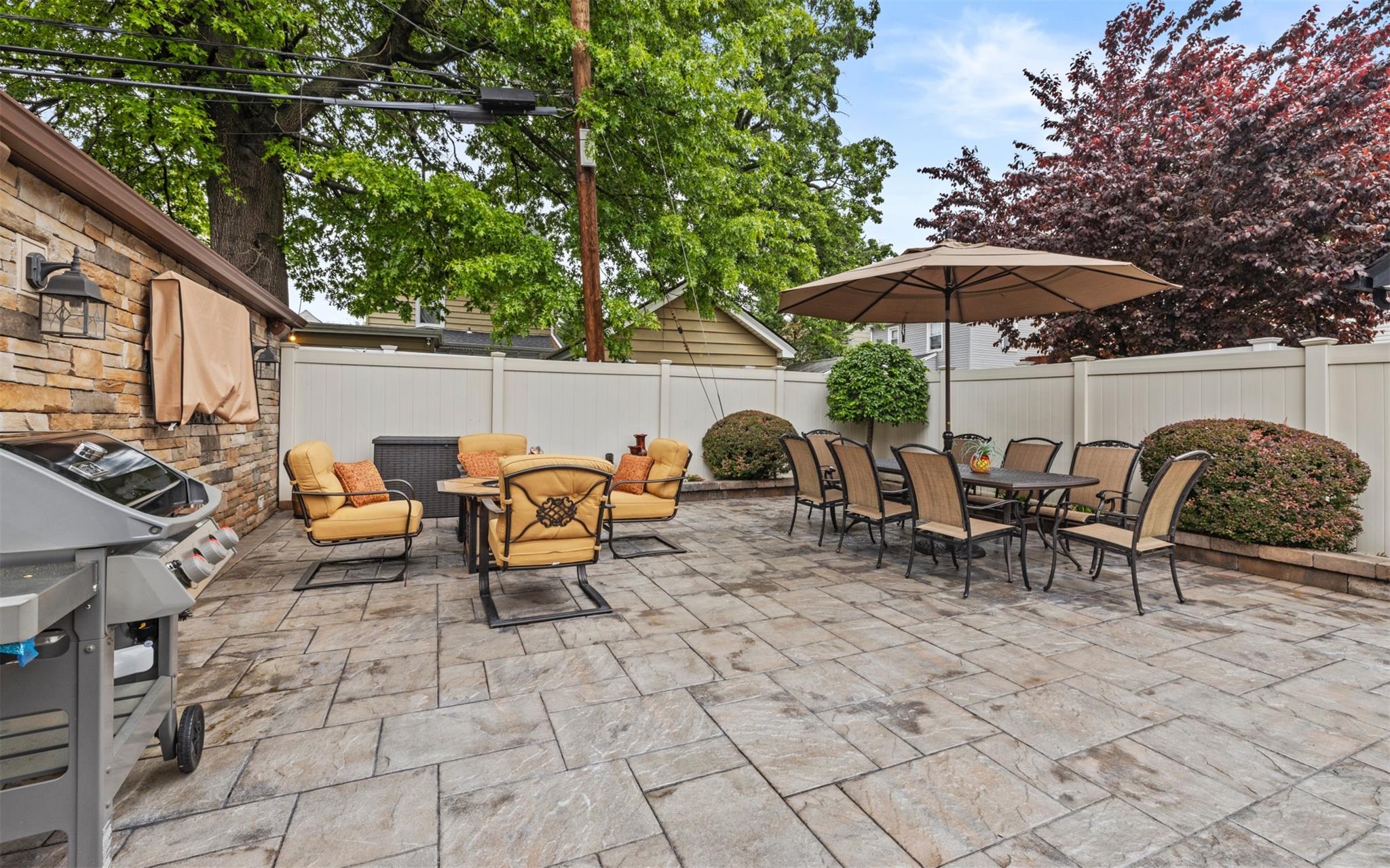 306 Buchanan Avenue, Mineola, New York image 22