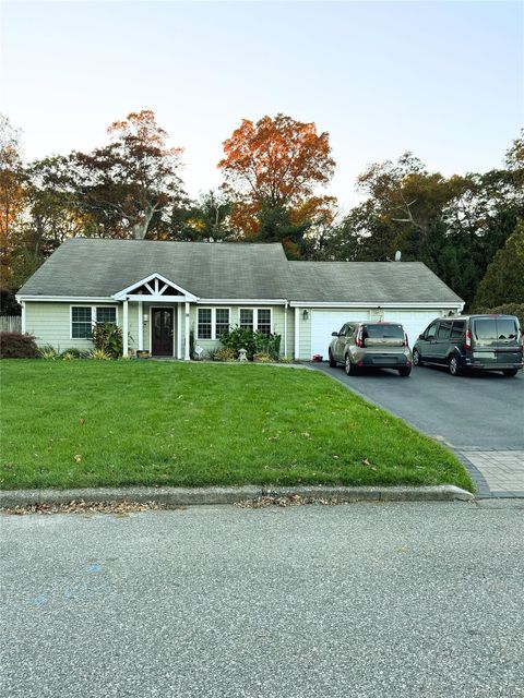 Photo of 36 American Avenue, Coram, NY 11727 (MLS # 929760) Photo of 36 American Avenue, Coram, NY 11727 (MLS # 929760)