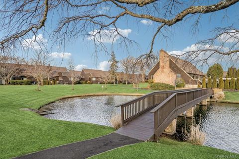 4 Southgate Circle Massapequa Park NY 11762