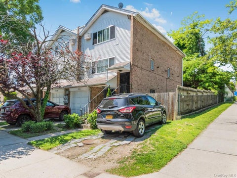 Multifamily For Sale - 3683 Boller Avenue<br/> Bronx County, Bronx, NY 10466