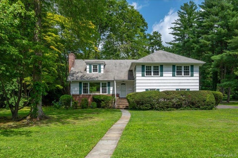 Photo for 27 Meadowlark Road