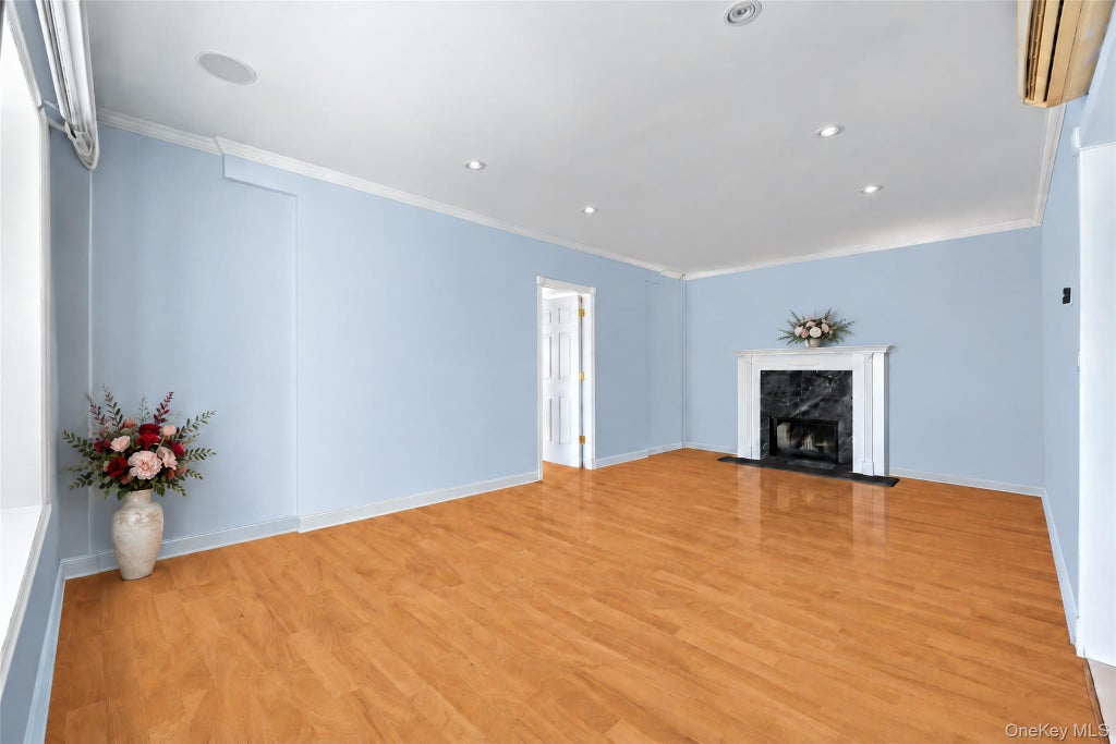 Photo of 171-03 45th Avenue, Flushing, NY 11358 (MLS # 1058681)