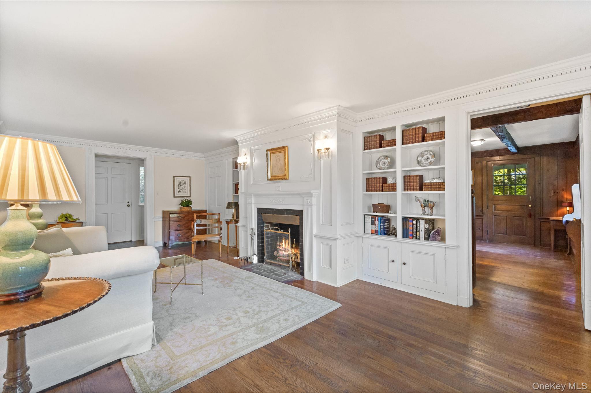 Chappaqua, New York 10514, United States, 3 Bedrooms Bedrooms, ,2 BathroomsBathrooms,Residential,Pending,213621