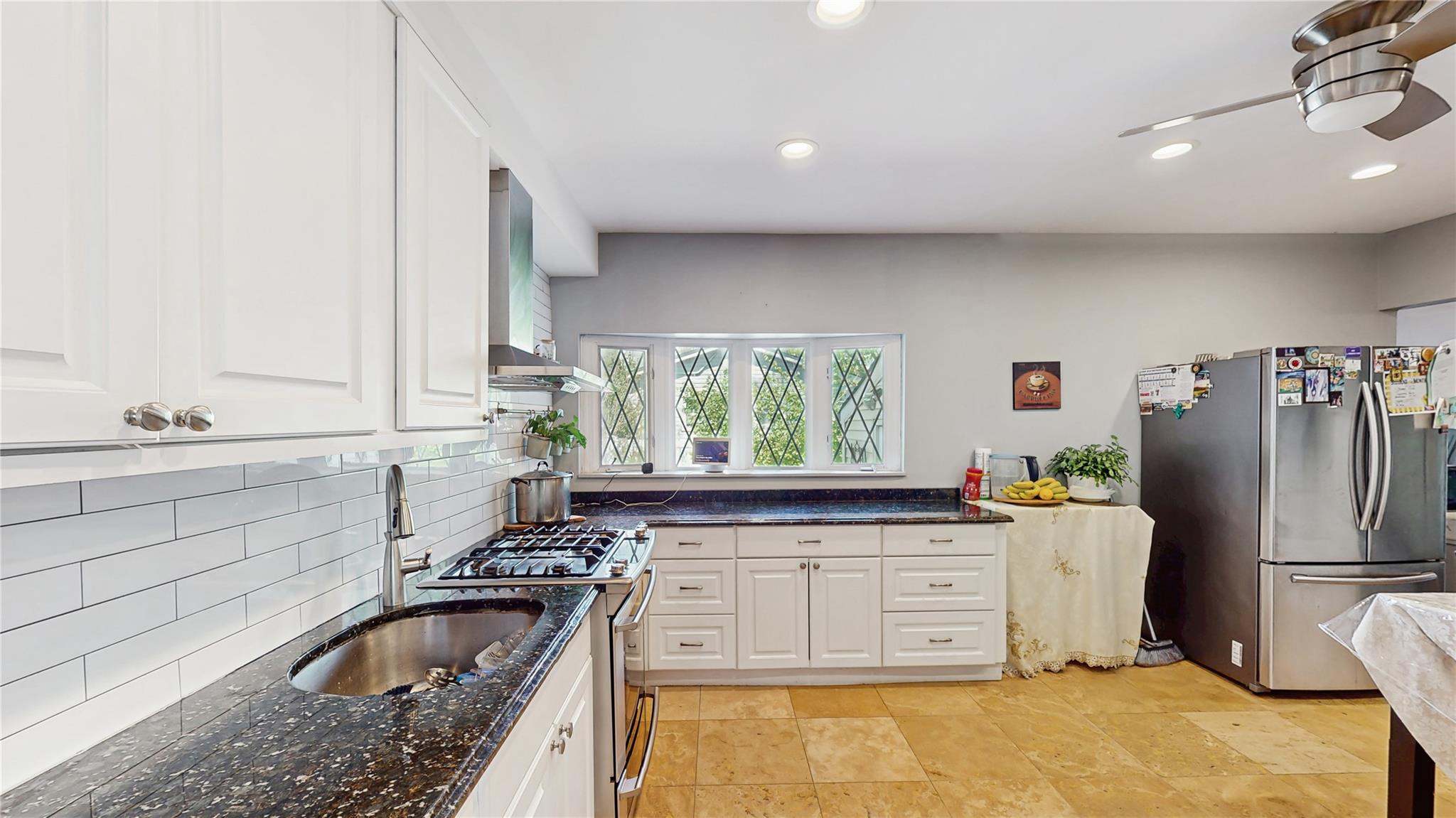 1079 Candlewood Road, Brentwood, New York image 11