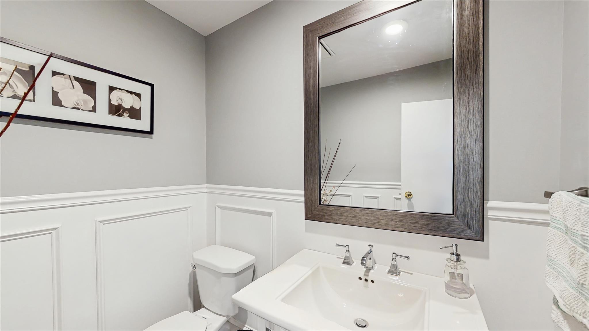 1079 Candlewood Road, Brentwood, New York image 15