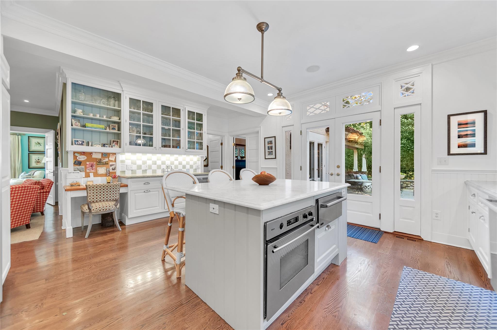 299 Pondfield Road, Bronxville, New York image 14