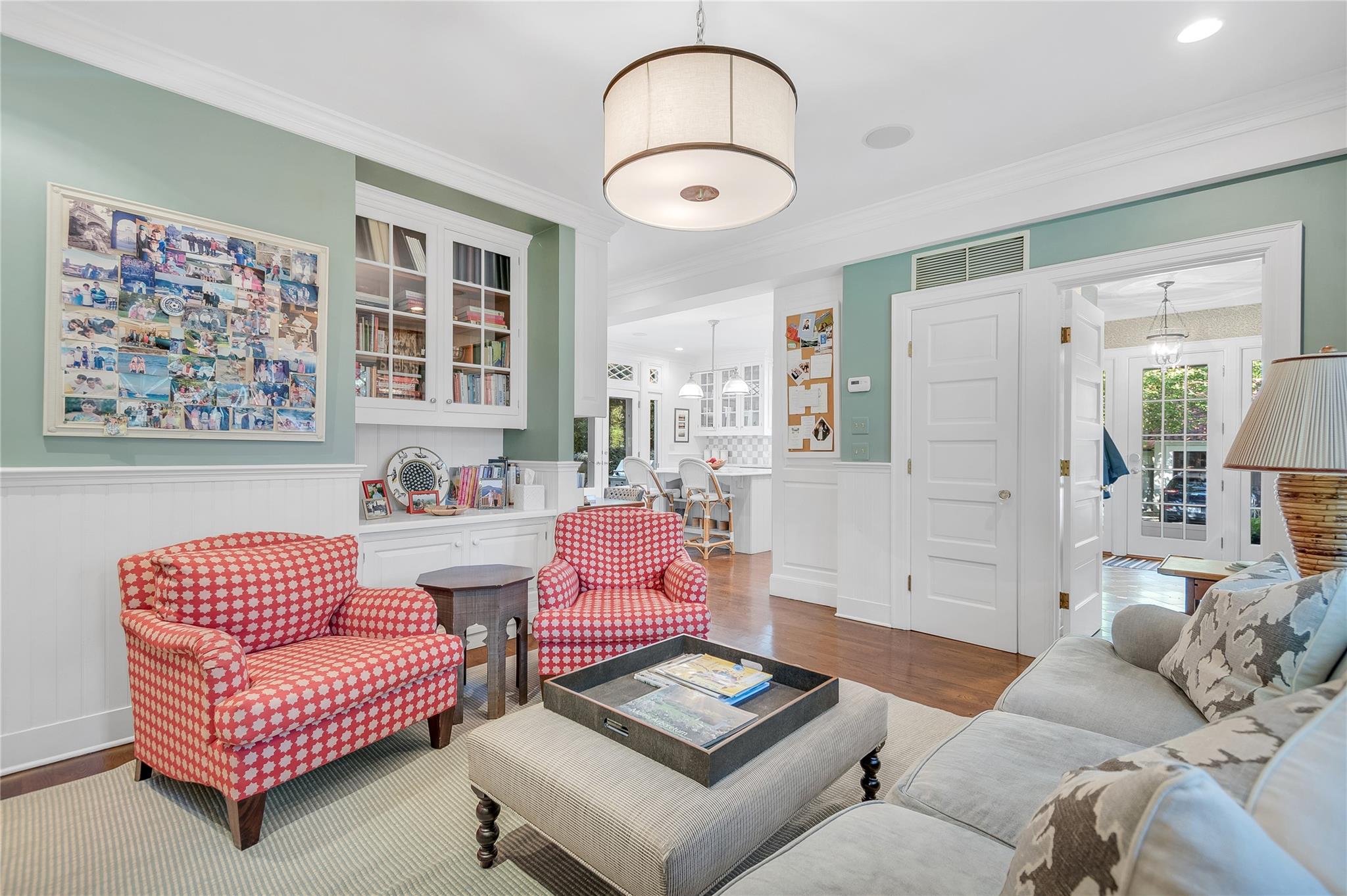 299 Pondfield Road, Bronxville, New York image 16