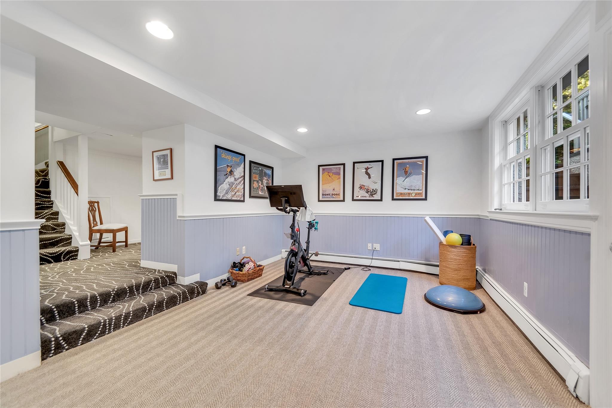 299 Pondfield Road, Bronxville, New York image 24