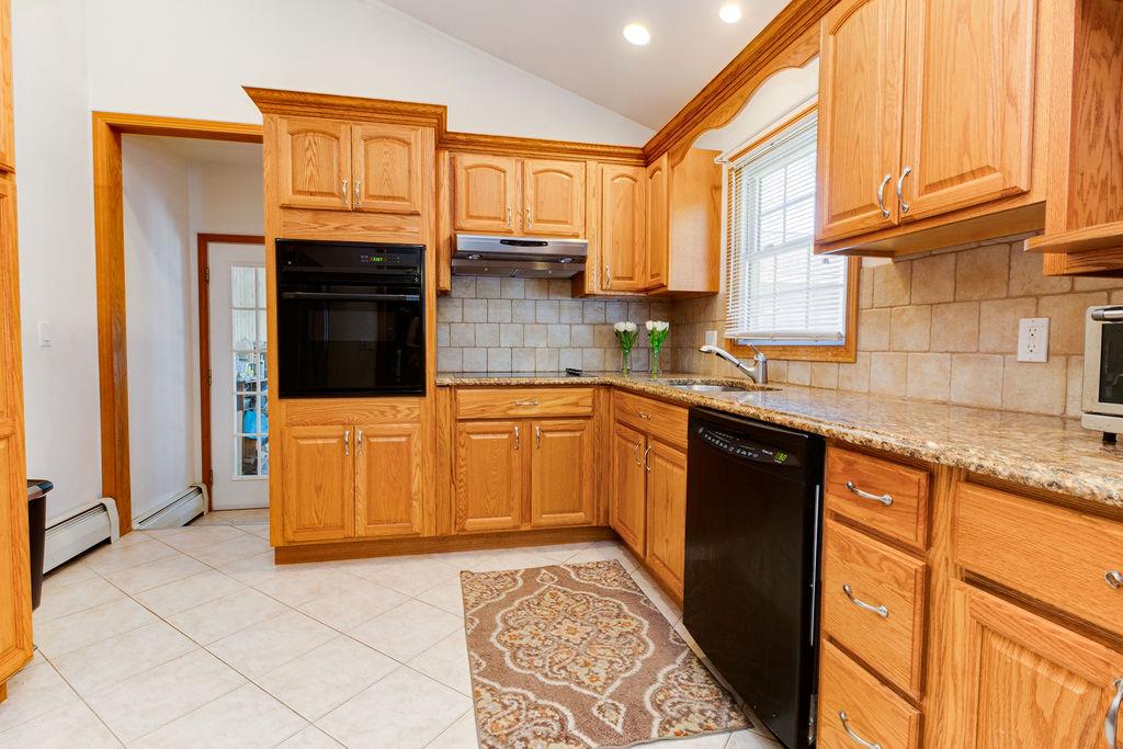 14 Wilstan Avenue, Patchogue, New York image 8