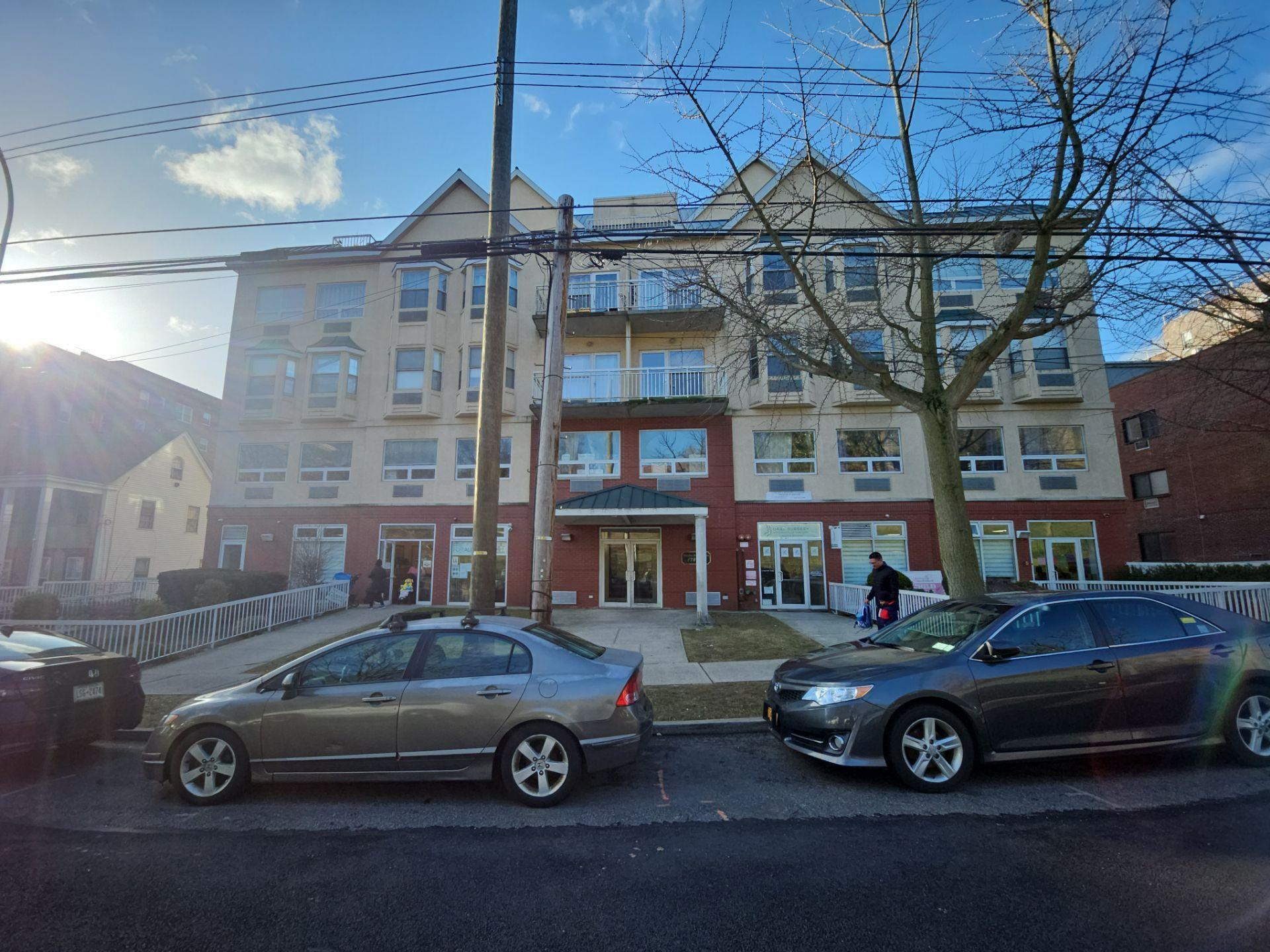 Property for Sale at Wexford Terrace 3E, Jamaica Estates, Queens, NY - Bedrooms: 2 
Bathrooms: 2 
Rooms: 4  - $529,900