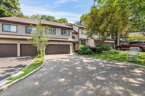 32 The Glen 32 Glen Head NY 11545