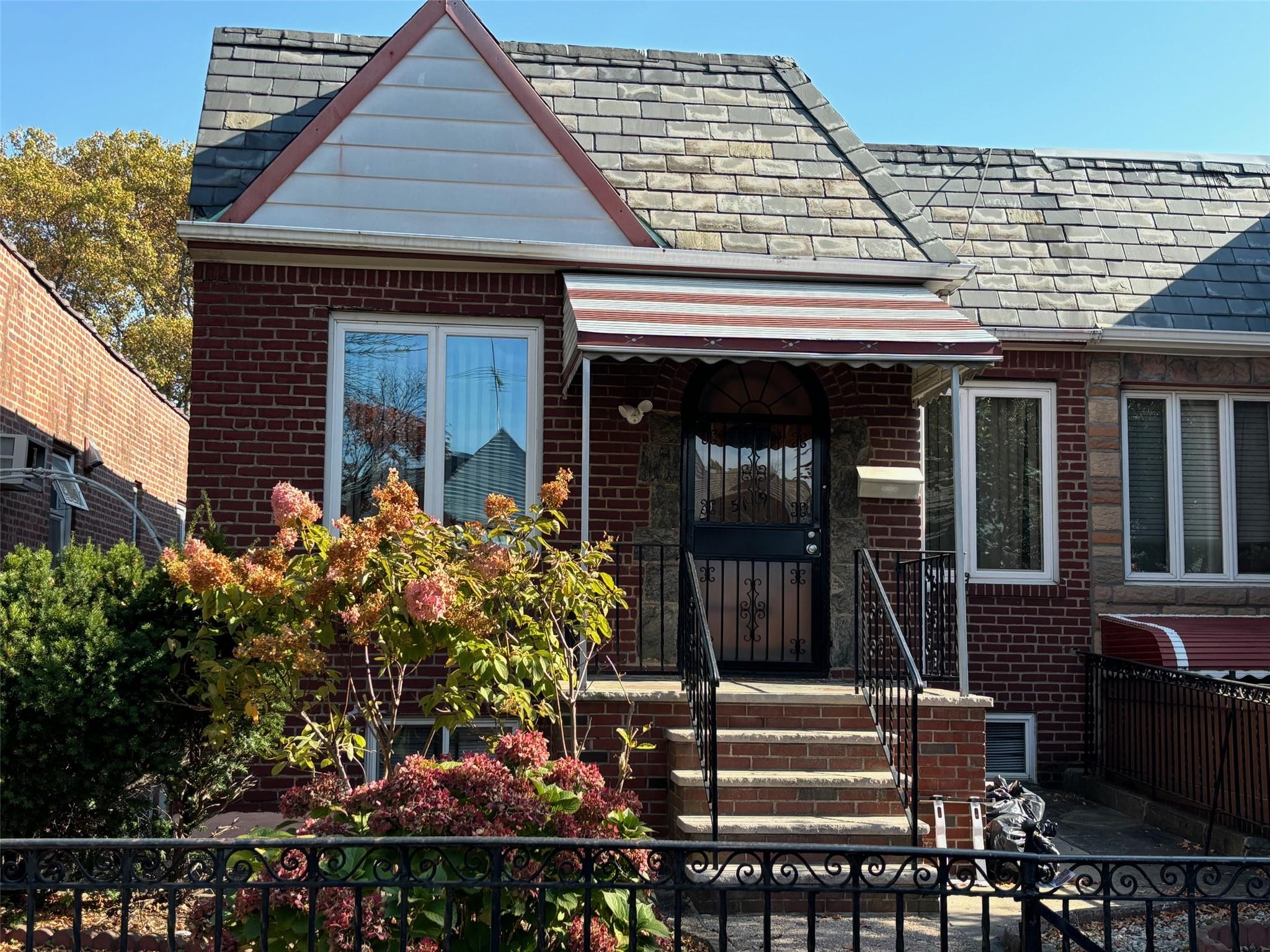 Property for Sale at Ireland Street, Elmhurst, Queens, NY - Bedrooms: 5 
Bathrooms: 3  - $1,280,000