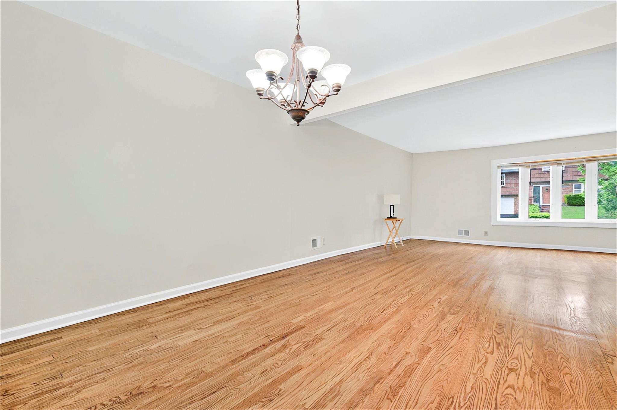 22 Chauncey Street, Tuckahoe, New York image 12