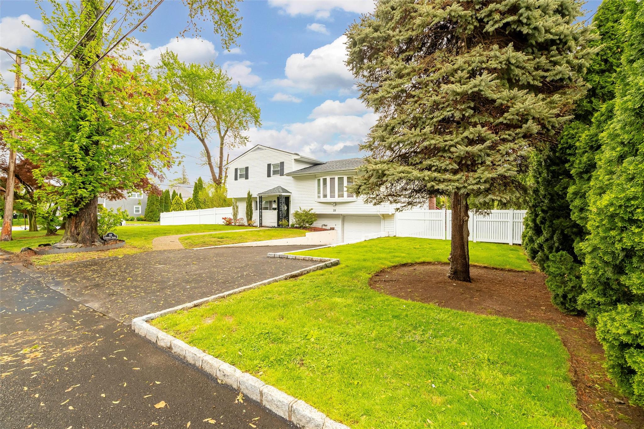 22 Chauncey Street, Tuckahoe, New York image 3