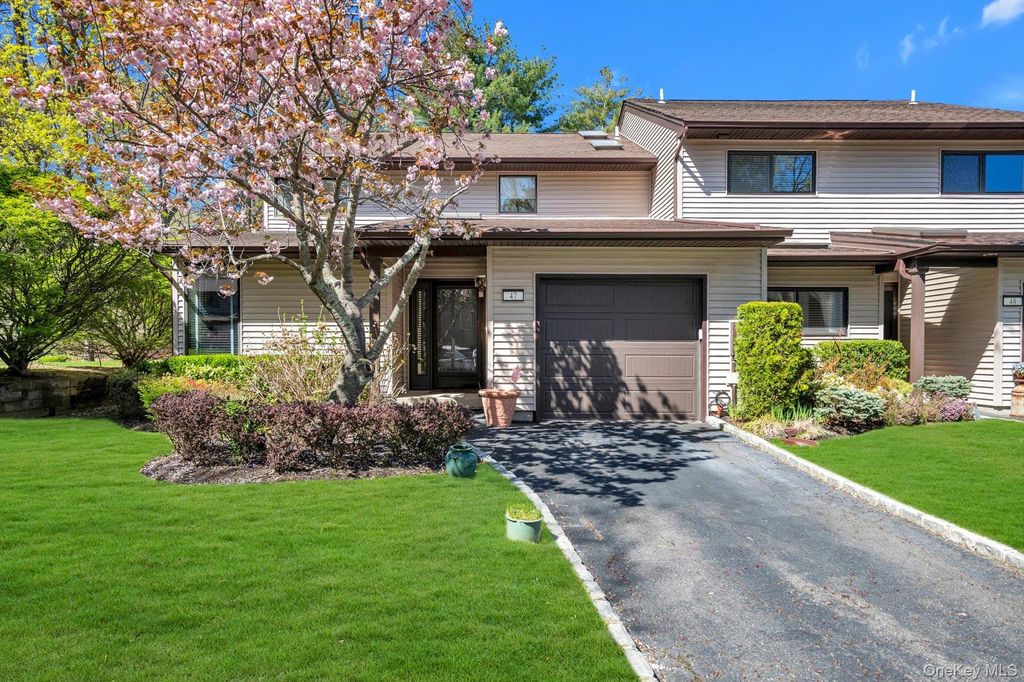 Photo of 47 Northgate Circle, Melville, NY 11747 (MLS # 992326)