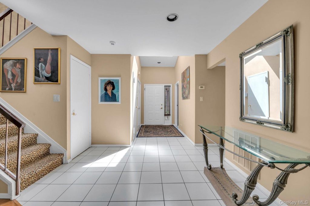 Photo of 47 Northgate Circle, Melville, NY 11747 (MLS # 992326)