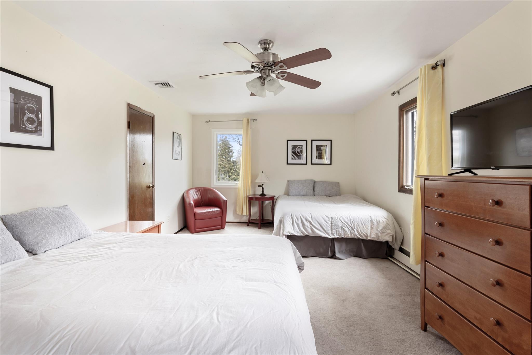 10 Robertson Lane, Hampton Bays, New York image 10