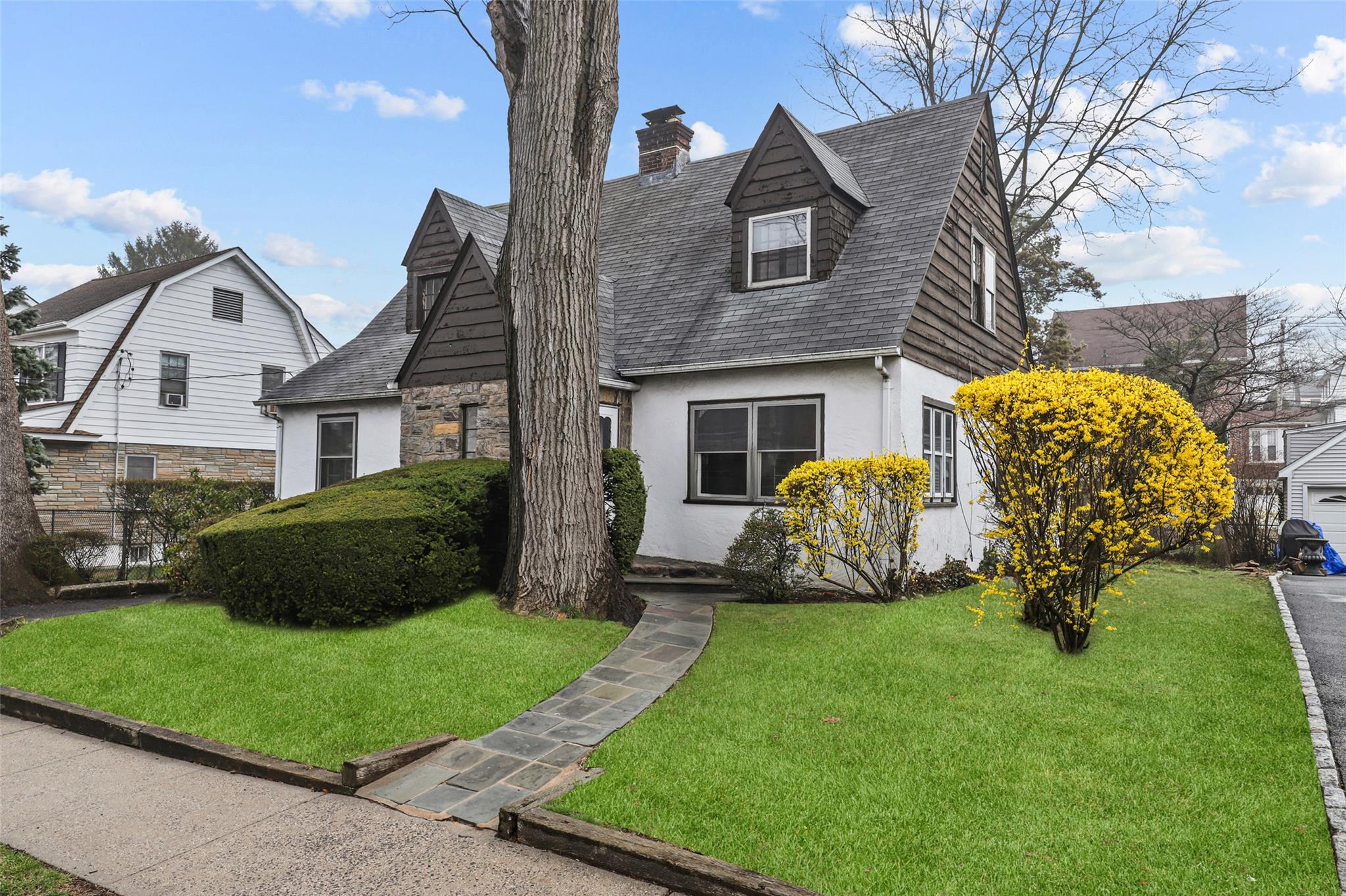 242 Lee Avenue, Yonkers, New York image 28