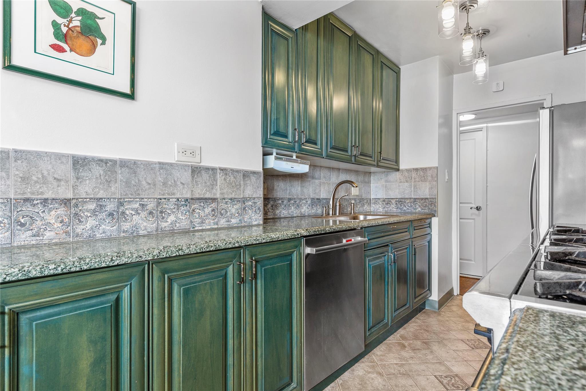 102-30 66th Road #30D, Forest Hills, New York image 19