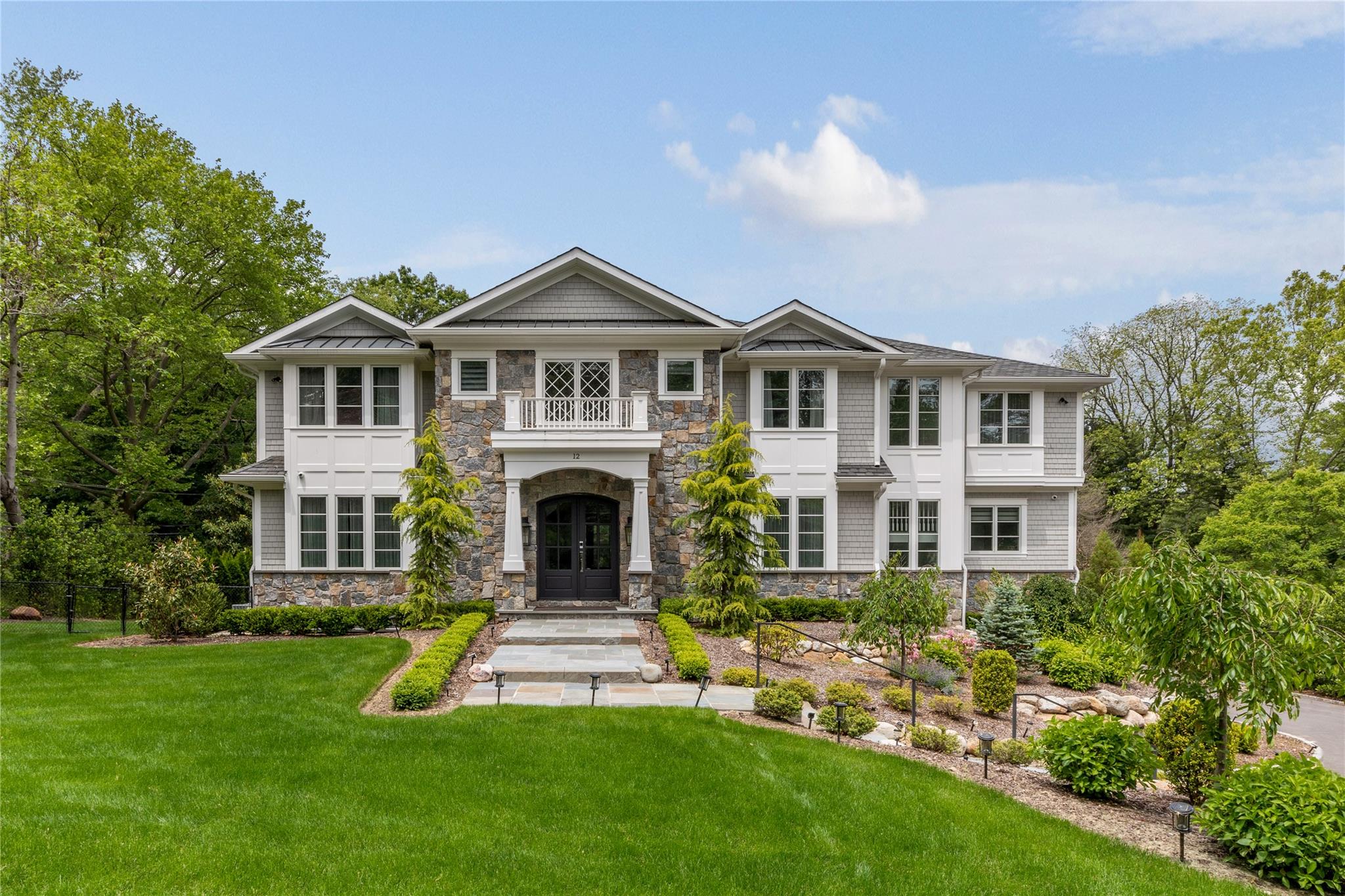 12 Eastview Lane