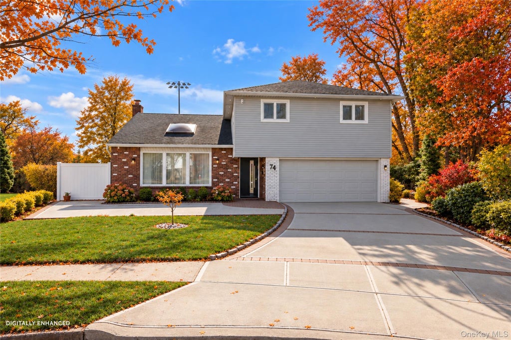 Photo of 74 Newport Drive, Hewlett, NY 11557 (MLS # 1067513)