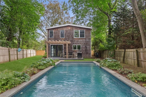 Homes For Rent - 212 Lumber Ln Ln<br/> Bridgehampton, NY 11932